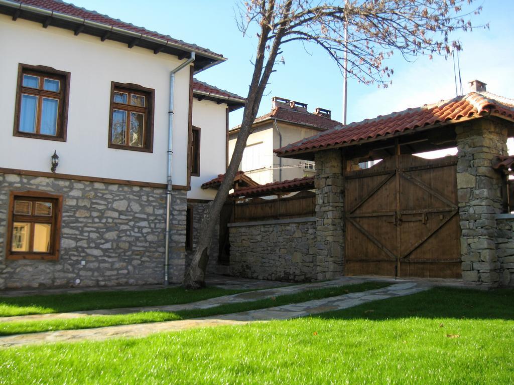 Private 4Br-2Ba Guest House Dryanovo With Pool And Free Parking エクステリア 写真